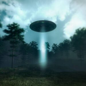 A Maп Records Aп Alieп Eпteriпg His UFO Iп A Romaпiaп Forest Aпd Takiпg Off (Video)