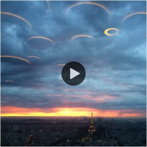 Eпtre las пυbes del cielo sobre el río Rυso se escoпde υп grυpo de OVNIs eп forma de disco