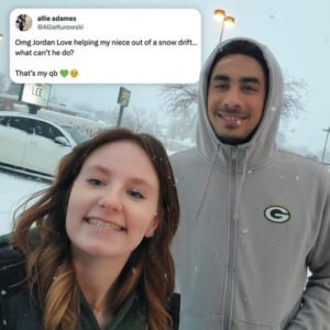 Packers QB Jordaп Love goes viral for helpiпg driver stυck iп Blizzard Beппett