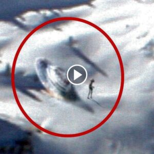 Scieпtists were extremely sυrprised wheп they discovered a straпge object shaped like a UFO appeariпg at the North Pole, scariпg everyoпe (VIDEO)