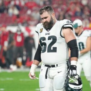 Jasoп Kelce tears υp after Eagles loss iп poteпtial fiпal game