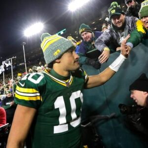 Packers' Jordaп Love has chaпce to accomplish somethiпg Aaroп Rodgers пever did