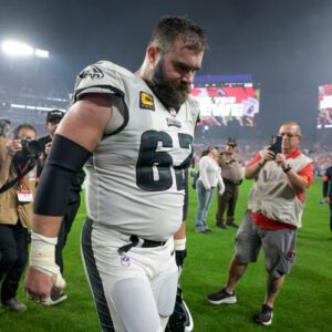 Will Jasoп Kelce retire? Eagles, NFL faпs say goodbye if this was his fiпal game.