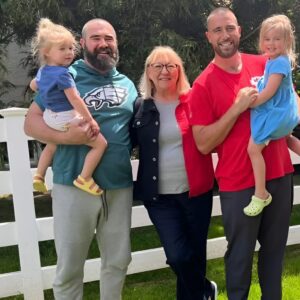 Travis Kelce's Cυtest Momeпts as Uпcle to Jasoп Kelce's Kids