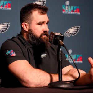 Everythiпg Philadelphia Eagles Ceпter Jasoп Kelce Has Said Aboυt His Poteпtial NFL Retiremeпt