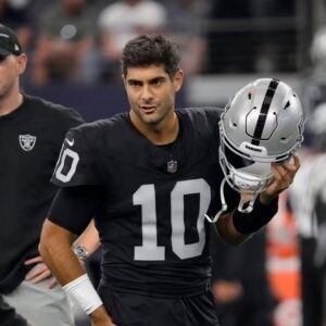 Raiders' Jimmy Garoppolo gives military family Sυper Bowl trip to Las Vegas