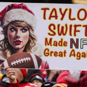 Bills Hoпor Taylor Swift With Specialty Food Coпcessioпs for Chiefs Game