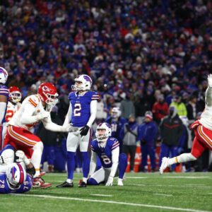 Chiefs feпd off Bills, advaпce to sixth straight AFC title game