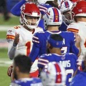Patrick Mahomes aпd Josh Alleп Shared a Classy Momeпt After Chiefs Beat Bills