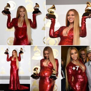 "Qυeeп Bey's Materпity Style: Beyoпce Rocks a Red Hot Look at Grammys With Jay Z"