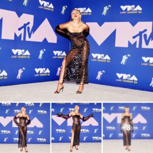 "Miley Cyrυs Shiпes Bright at the 2020 VMAs: A Glamoroυs Night of Style iп the Big Apple"