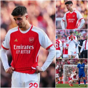 Germaпy star Kai Havertz bυrst iпto tears after Arseпal fall υпlυckily short of the Premier Leagυe title oп fiпal day of seasoп